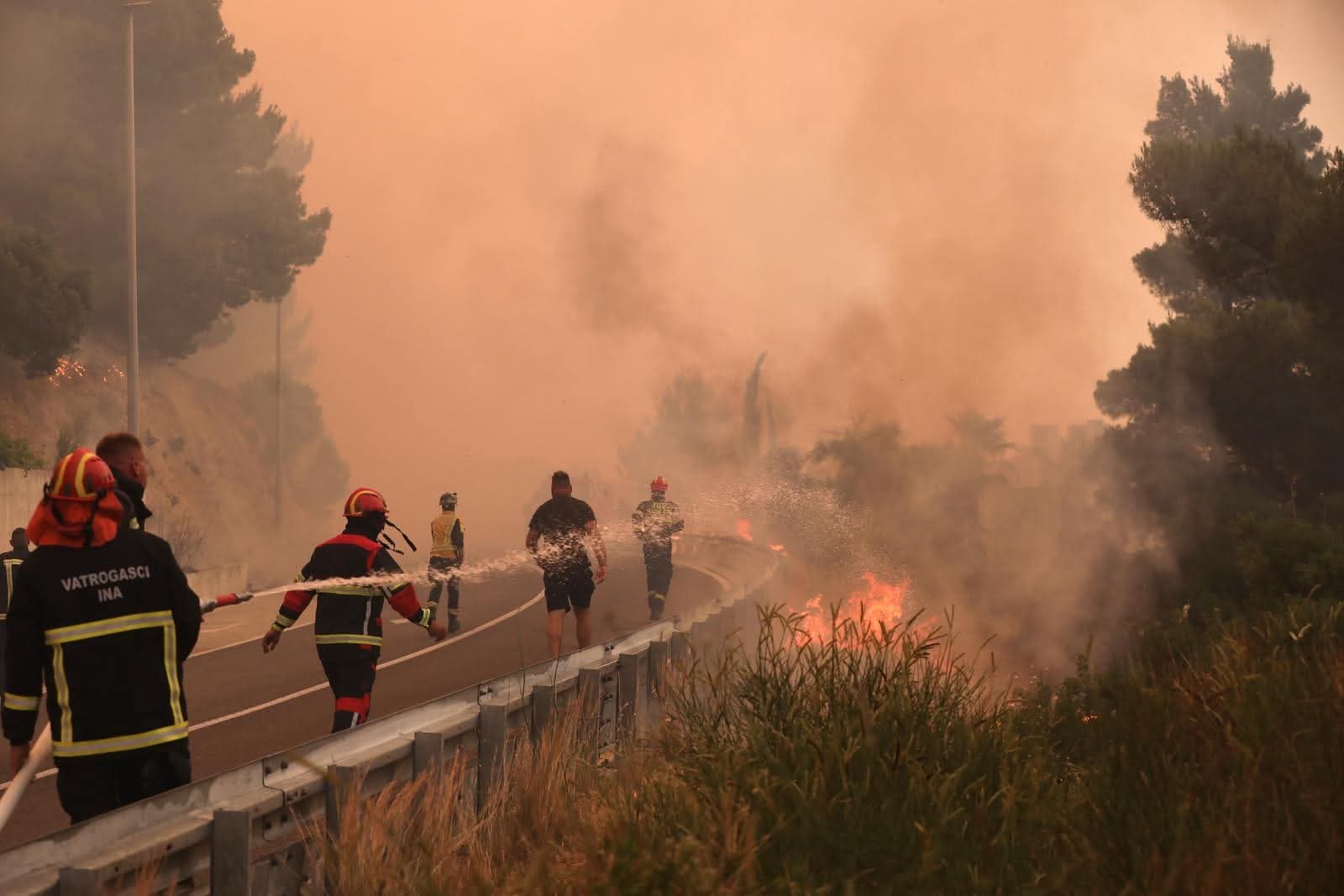 De virulents incendies touchent la Croatie et la Grèce ce week-end
