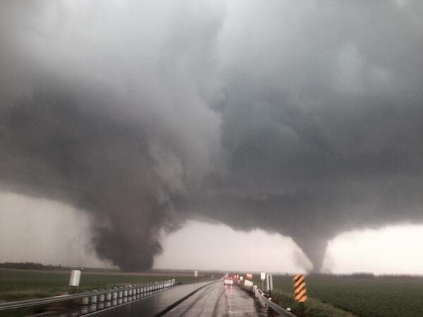Image d'illustration pour Double tornade meurtrière aux Etats-Unis
