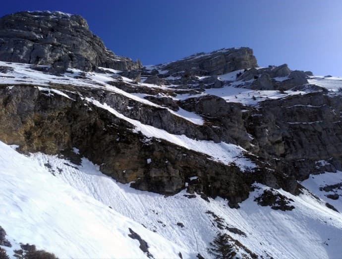 Image d'illustration pour Enneigement correct mais quelque peu dégradé en montagne