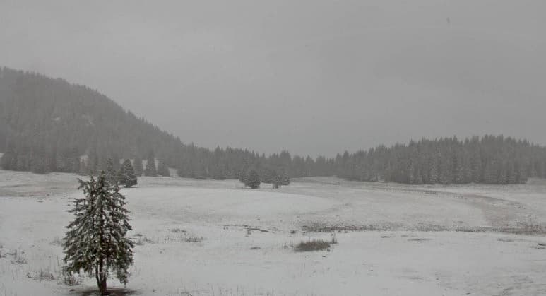 Image d'illustration pour Coup de froid et première neige en moyenne montagne
