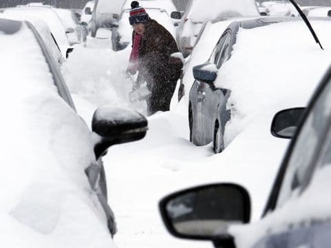 Image d'illustration pour Etats-Unis : records de neige à Boston et de douceur en Californie
