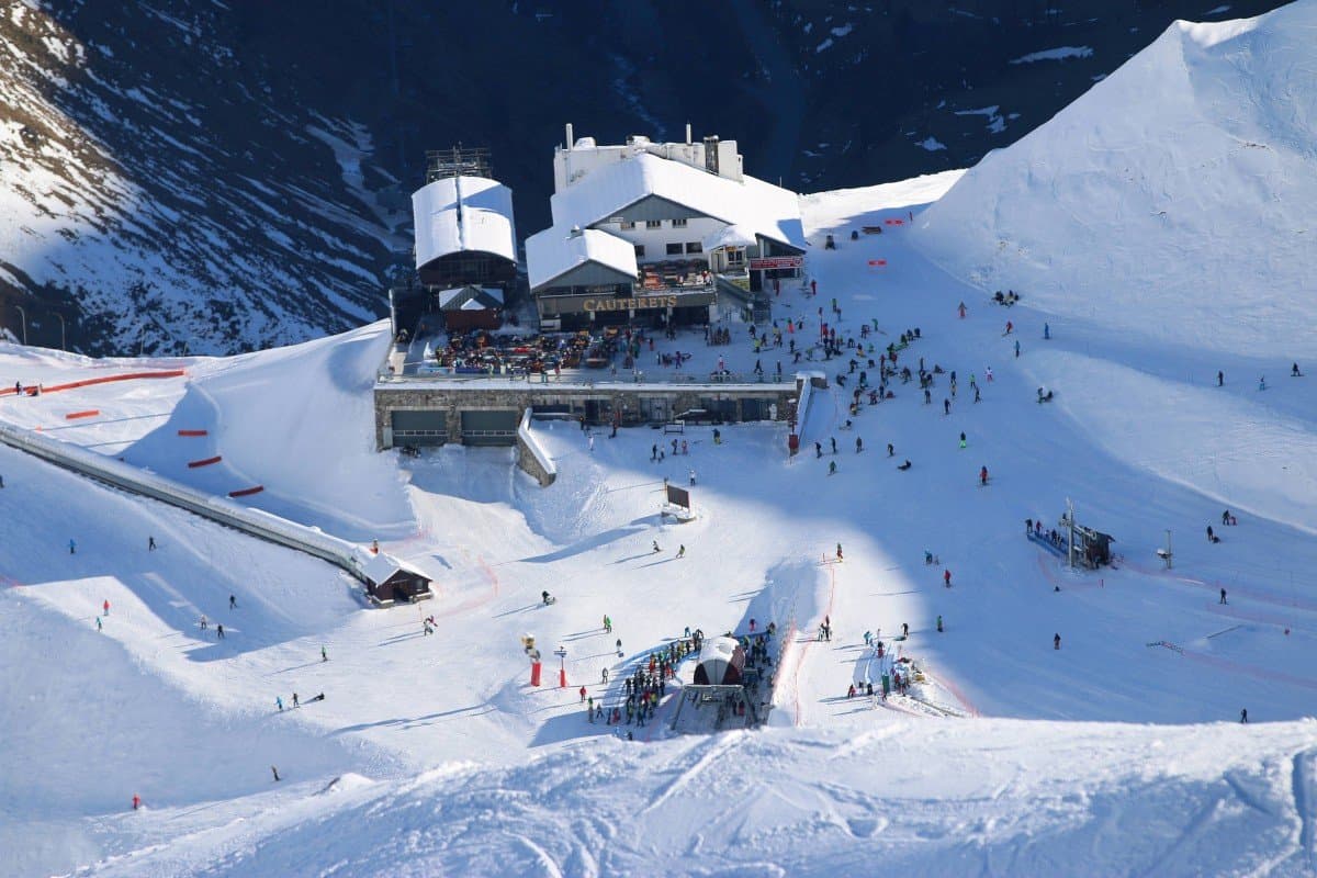 Image d'illustration pour Neige & ski : les stations de sport d'hiver ouvrent leurs domaines