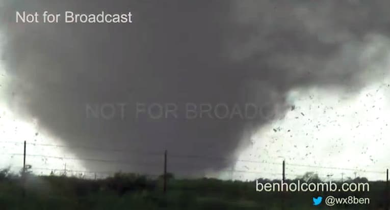 Image d'illustration pour Puissante tornade EF4 très meurtrière à Moore (Oklahoma)