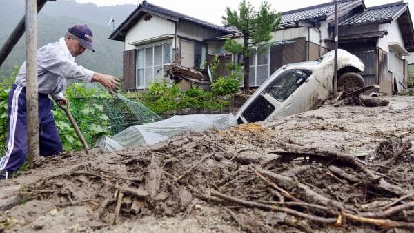 Image d'illustration pour Cyclone : typhon Neoguri (Pacifique - Japon - Okinawa)