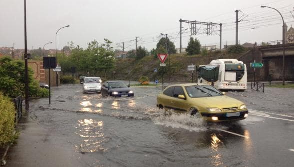 Image d'illustration pour Pluie abondante et fraîcheur sur le Nord-Ouest de la France