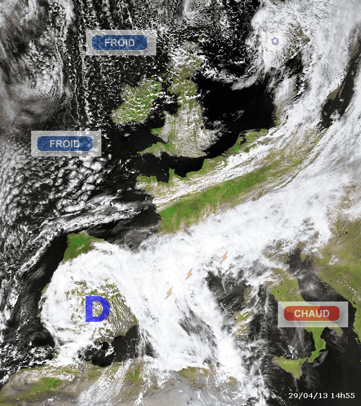 Image d'illustration pour Toujours un conflit de masse d'air sur l'Europe lundi (sat)